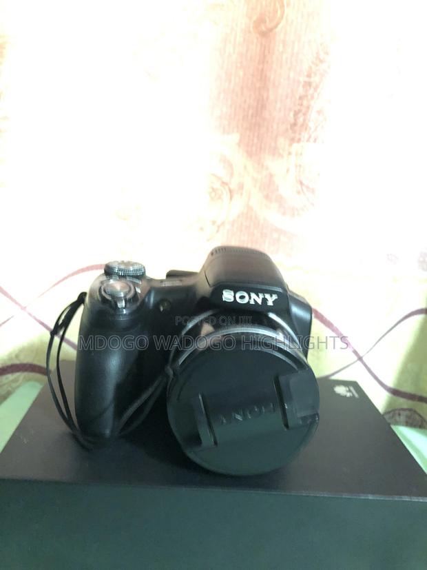 Sony Cyber-Shot DSC-Hx1 - thumbnail 2