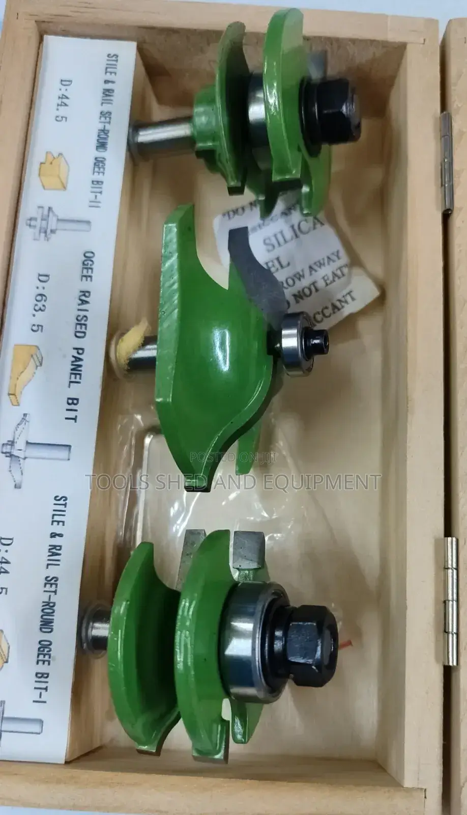 A Set 3pcs Router Bits