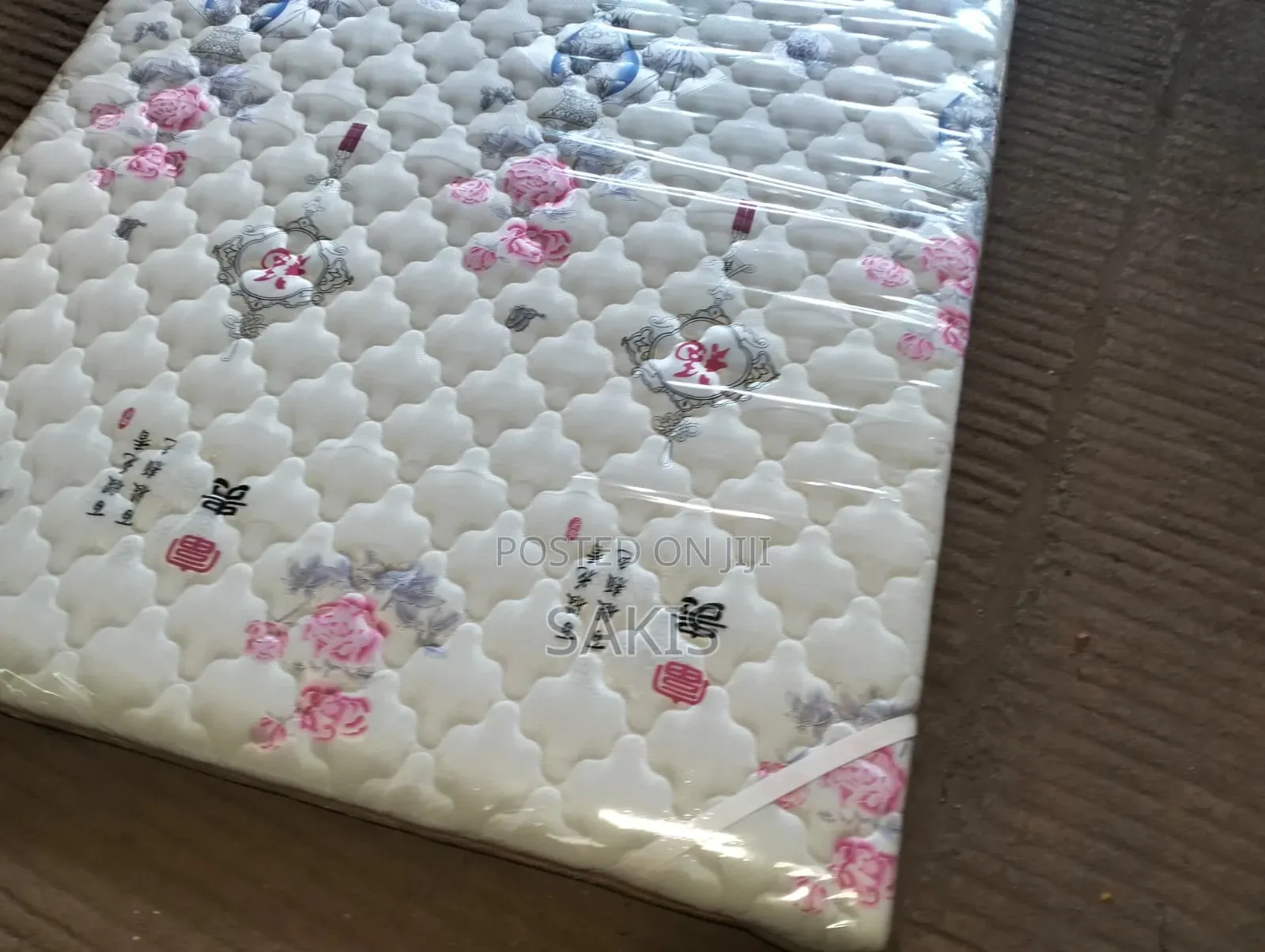 Wekelea Kwa Mattress! 5 by 6 Soft Toppers. Free Delivery