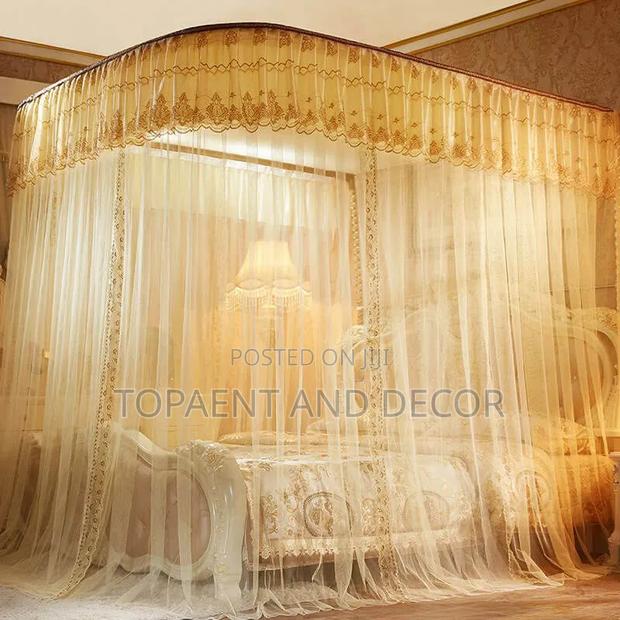 Strong 2 Stands Railed Mosquito Nets