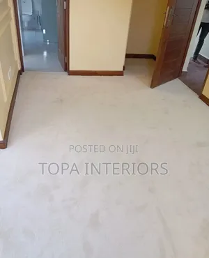 Bedroom Warm Floor Insulation Wall to Wall Carpets Installation