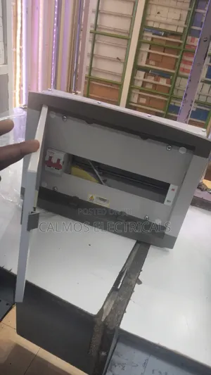 Consumer Unit 12ways Tronics,Tronics
