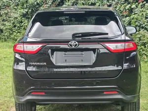 Toyota Harrier 2.0 2019 Black