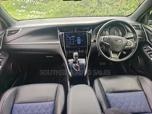 Toyota Harrier 2.0 2019 Black
