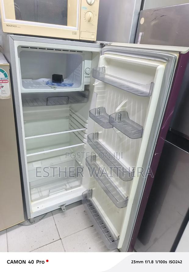 Pink Flowers Ramtons Fridge 190 Litres - thumbnail 2