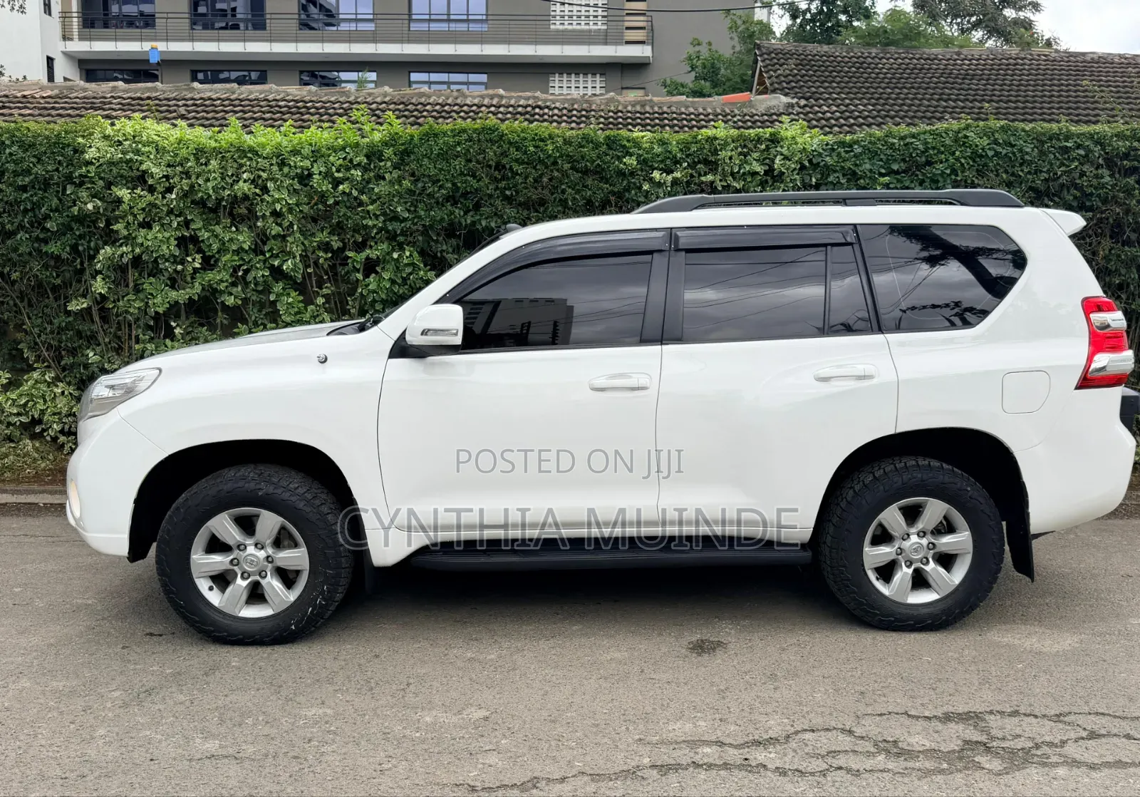 Toyota Land Cruiser Prado 2017 White
