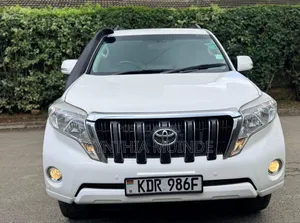Toyota Land Cruiser Prado 2017 White