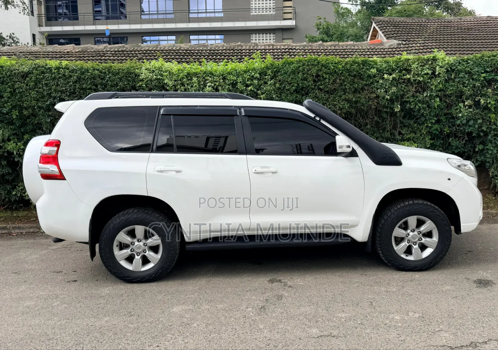 Toyota Land Cruiser Prado 2017 White