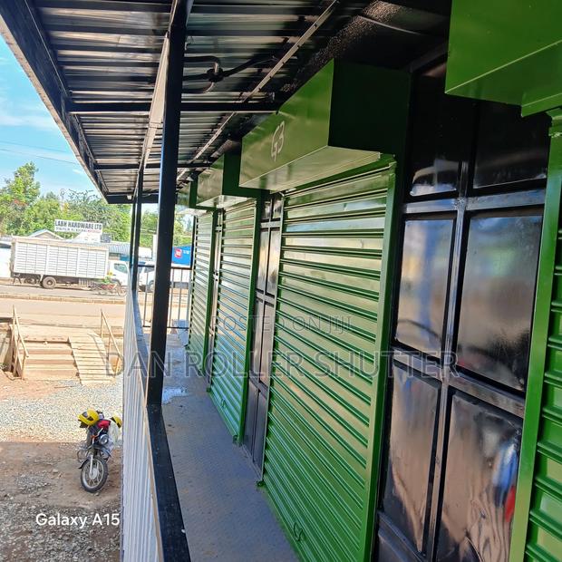 Durable Locking Roller Shutter - thumbnail 3