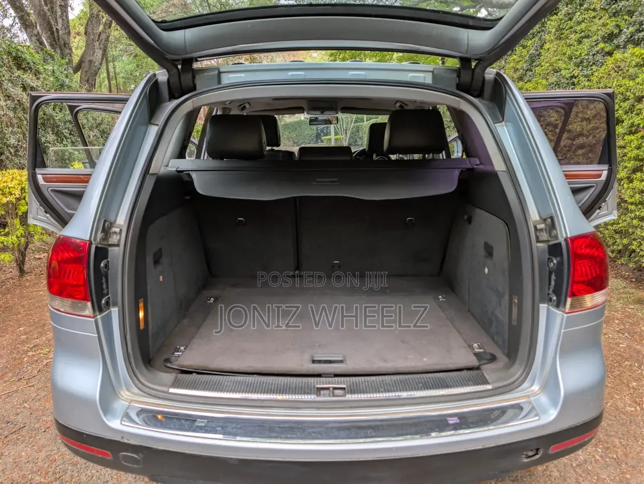 Volkswagen Touareg 2005 Blue