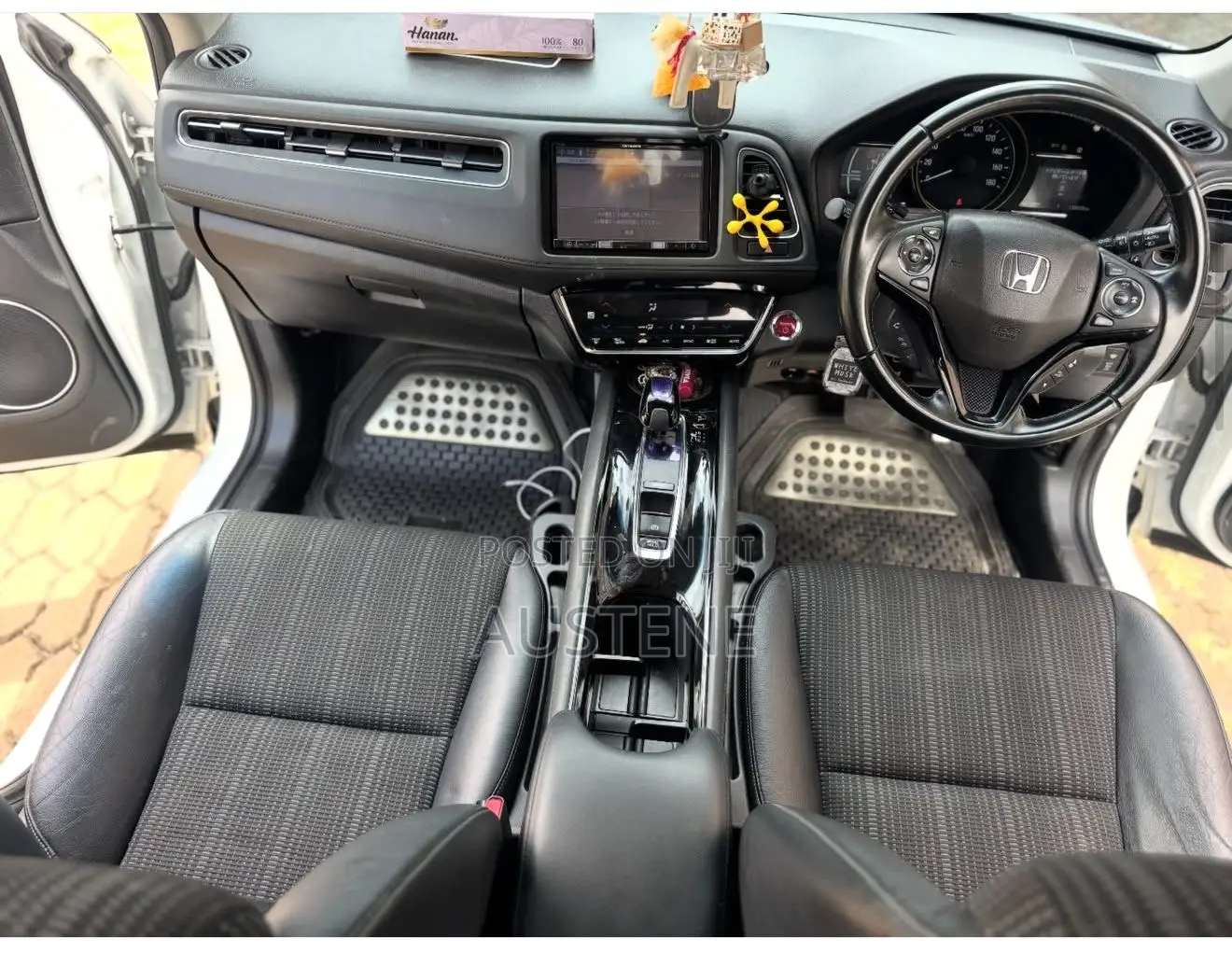 Honda Vezel 2017 White