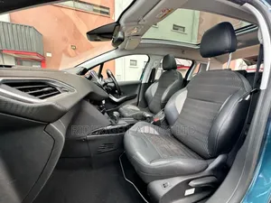 Peugeot 2008 1.2 PureTech (155 Hp) 2019 Green