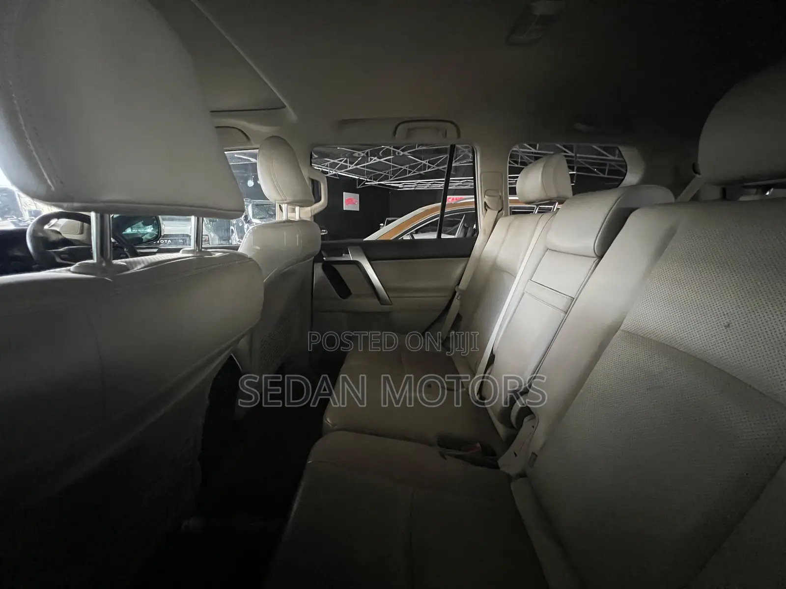 Toyota Land Cruiser Prado 2019 White