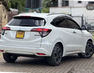 Honda Vezel 2017 White