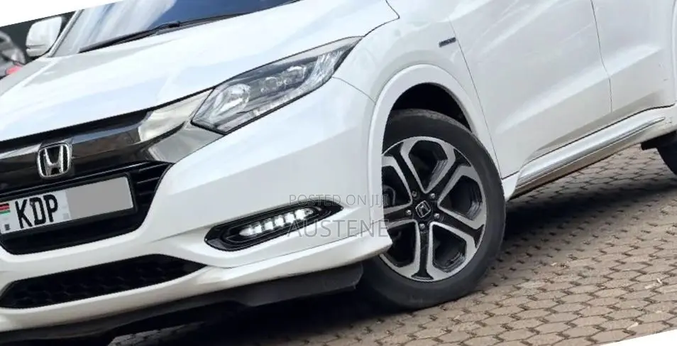 Honda Vezel 2017 White