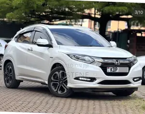 Honda Vezel 2017 White
