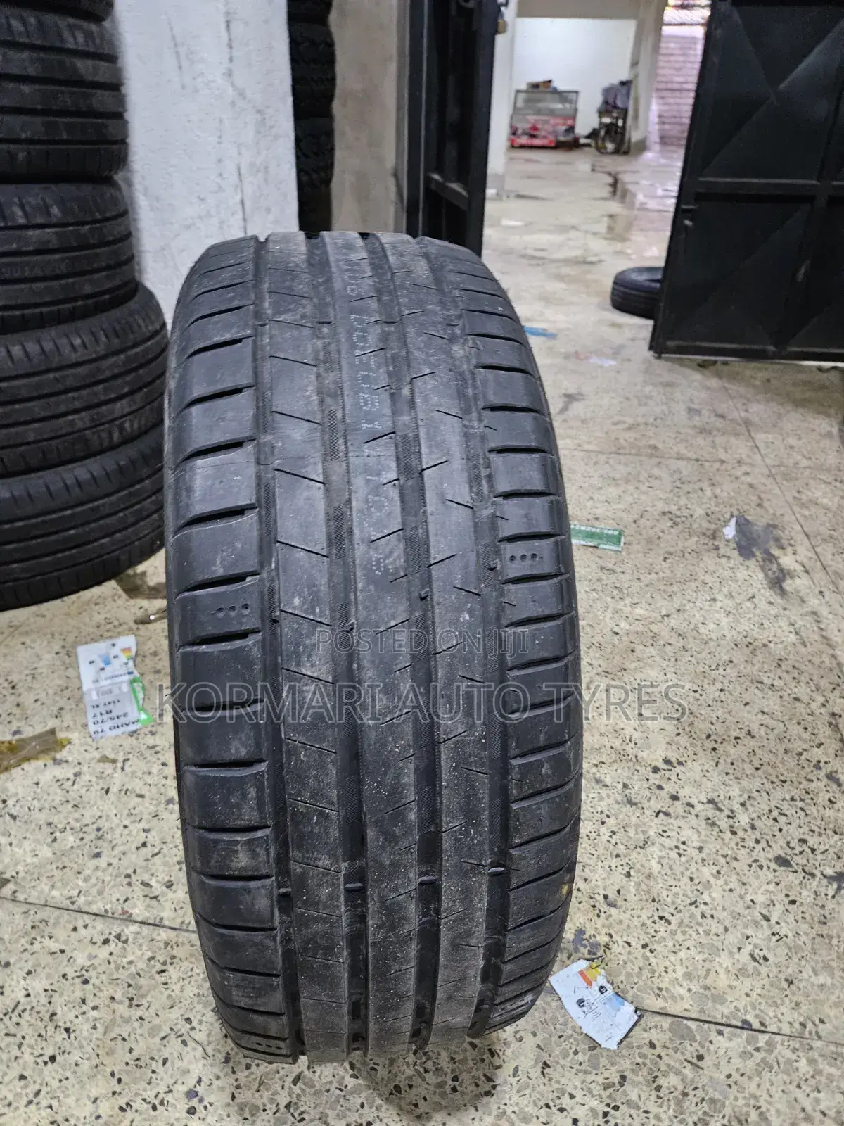 225/40r19 Dovroad Tyre