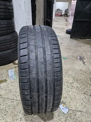225/40r19 Dovroad Tyre