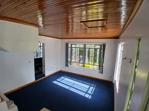 5bdrm Maisonette in Othaya, Maziwa for sale