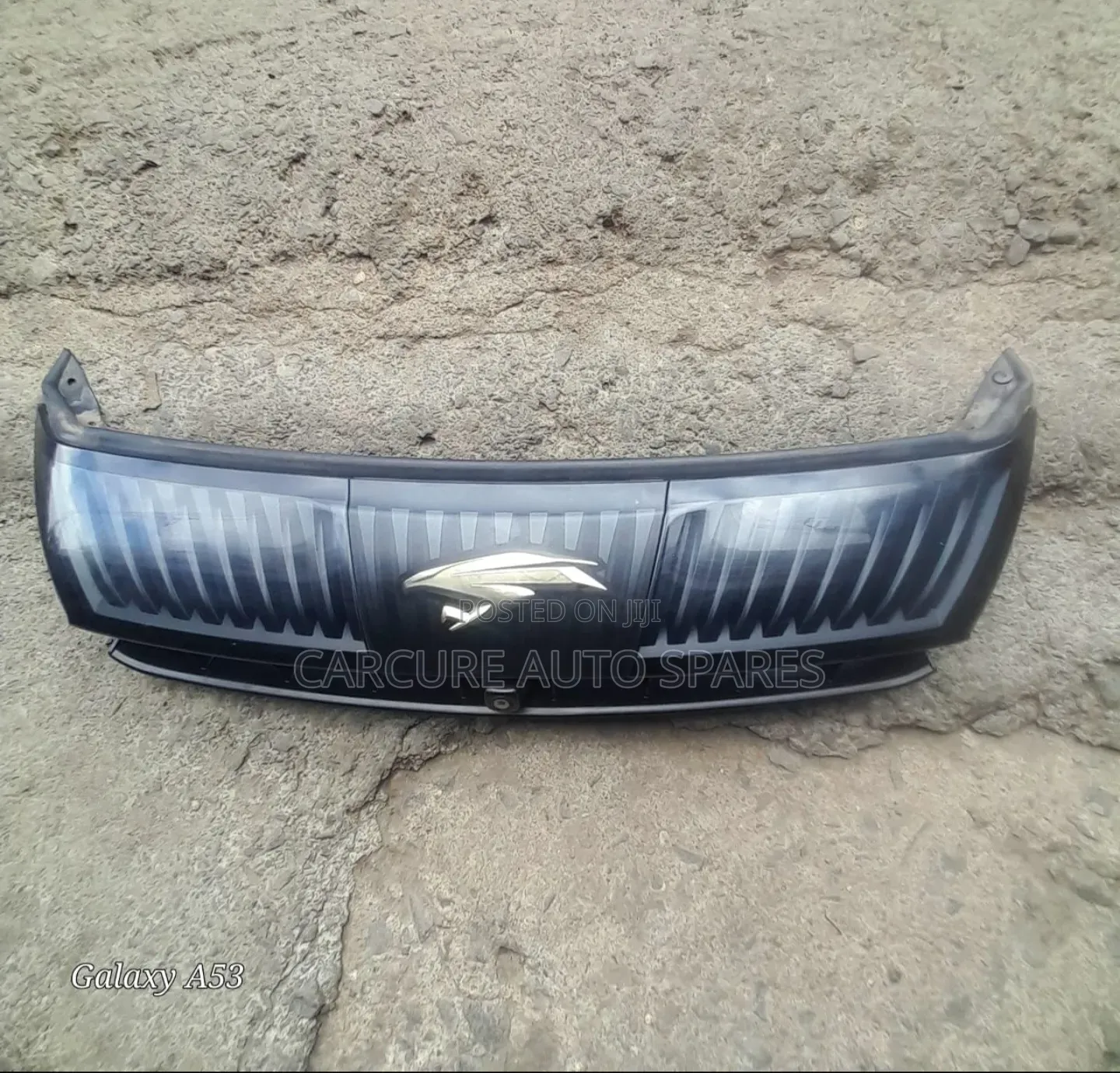 Harrier 2015 to 2018 Grill With Camera