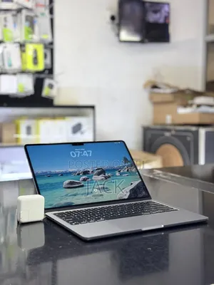 Laptop Apple MacBook Air 2024 M3 13-inch 8GB Apple M3 SSD 512GB