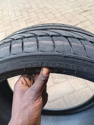 235/35 Zr 19 Mazzini Low Profile Tyres.