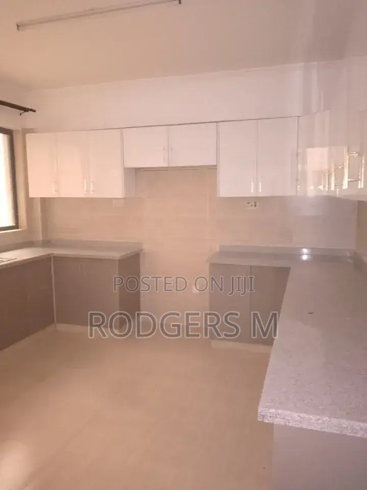 3bdrm Apartment in Valley Arcade for rent