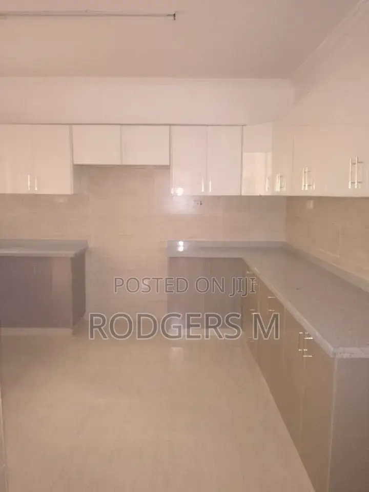 3bdrm Apartment in Valley Arcade for rent