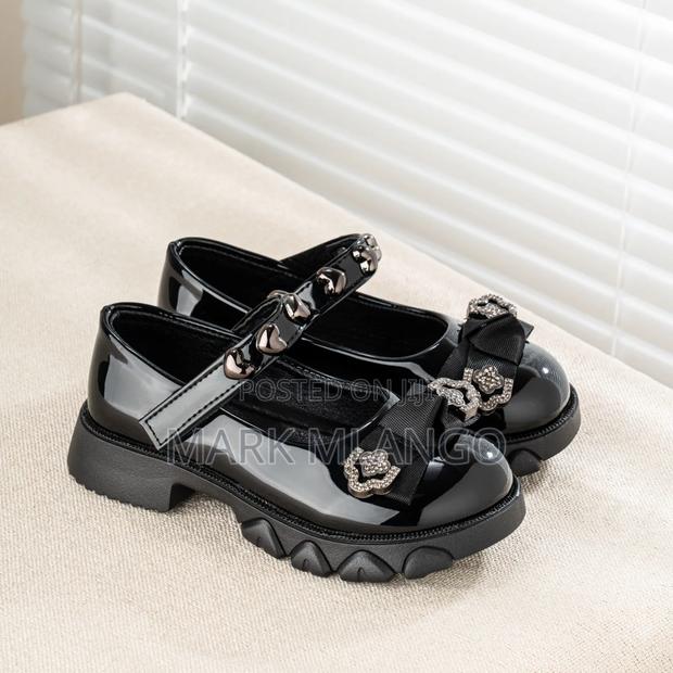 Girls Shoes - thumbnail 3
