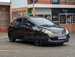 Nissan Tiida 2010 Black