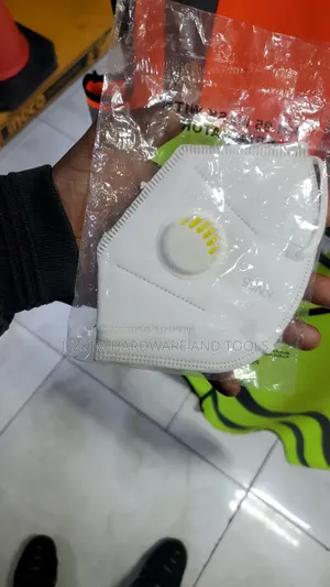 Kn95 Mask With Nozzle