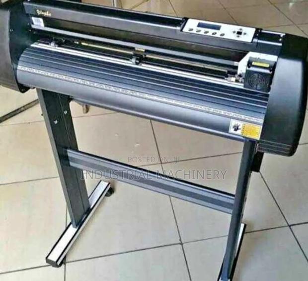 A Vinly Cutter Plotter