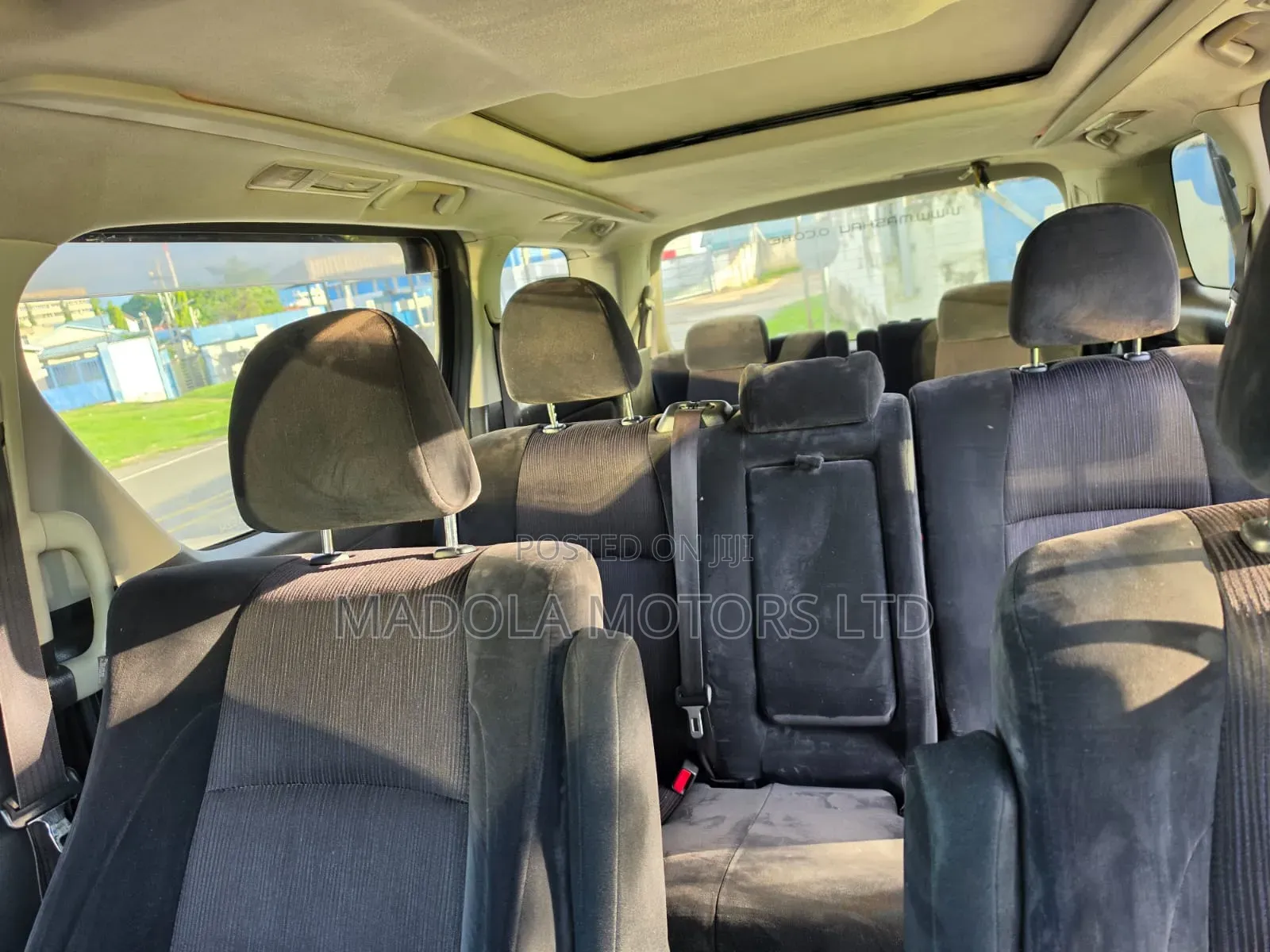 Toyota Vellfire 2012 Silver