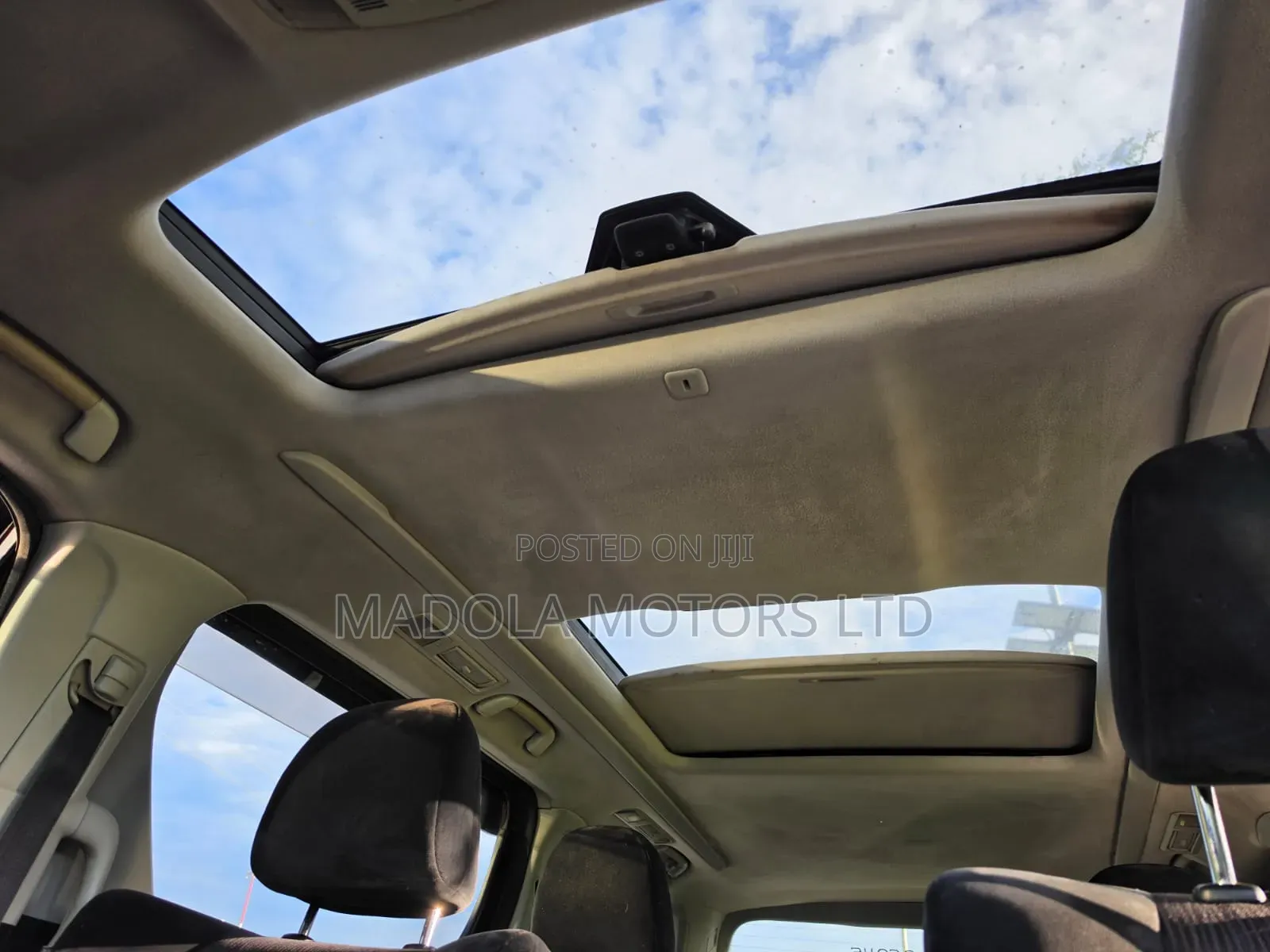 Toyota Vellfire 2012 Silver