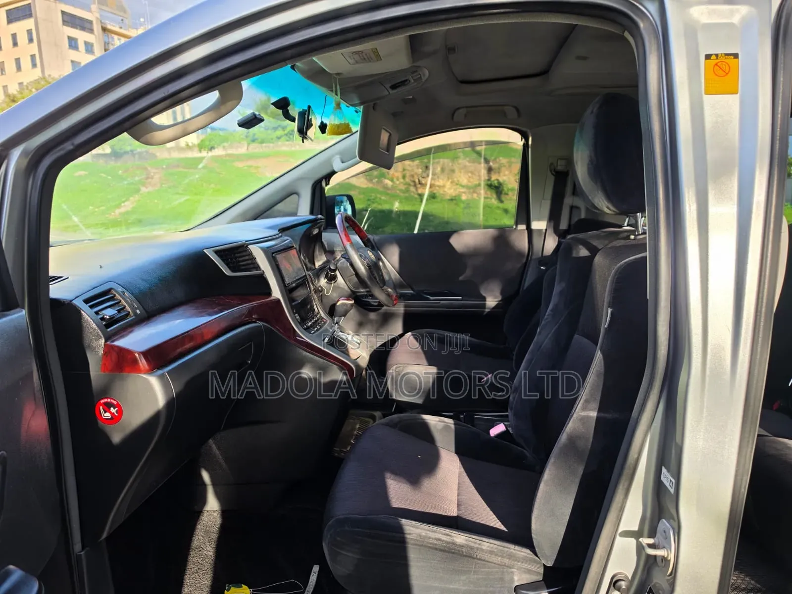 Toyota Vellfire 2012 Silver