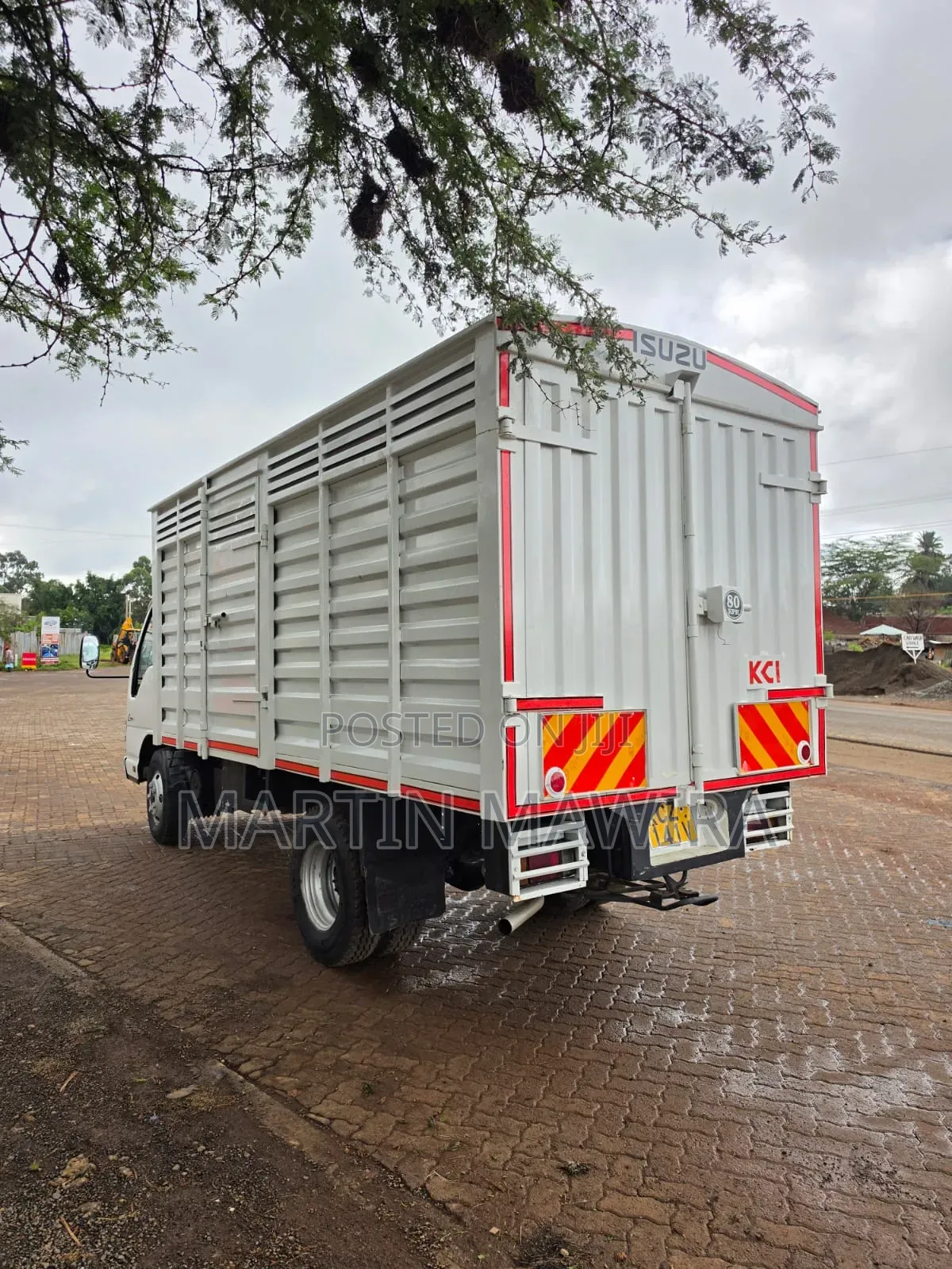 NKR Lorry Isuzu