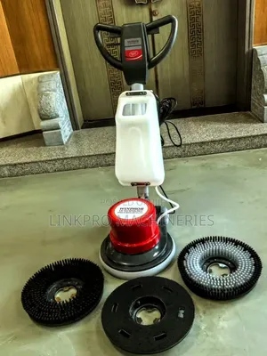 Windsor Floor Scrubber Machine