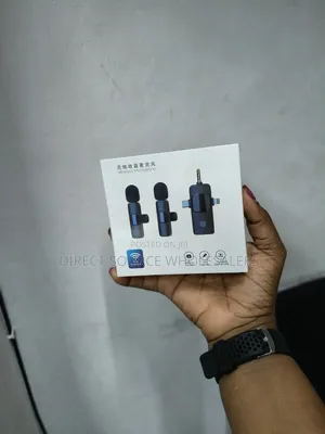  Clip-on Wireless Microphone for Video Recording