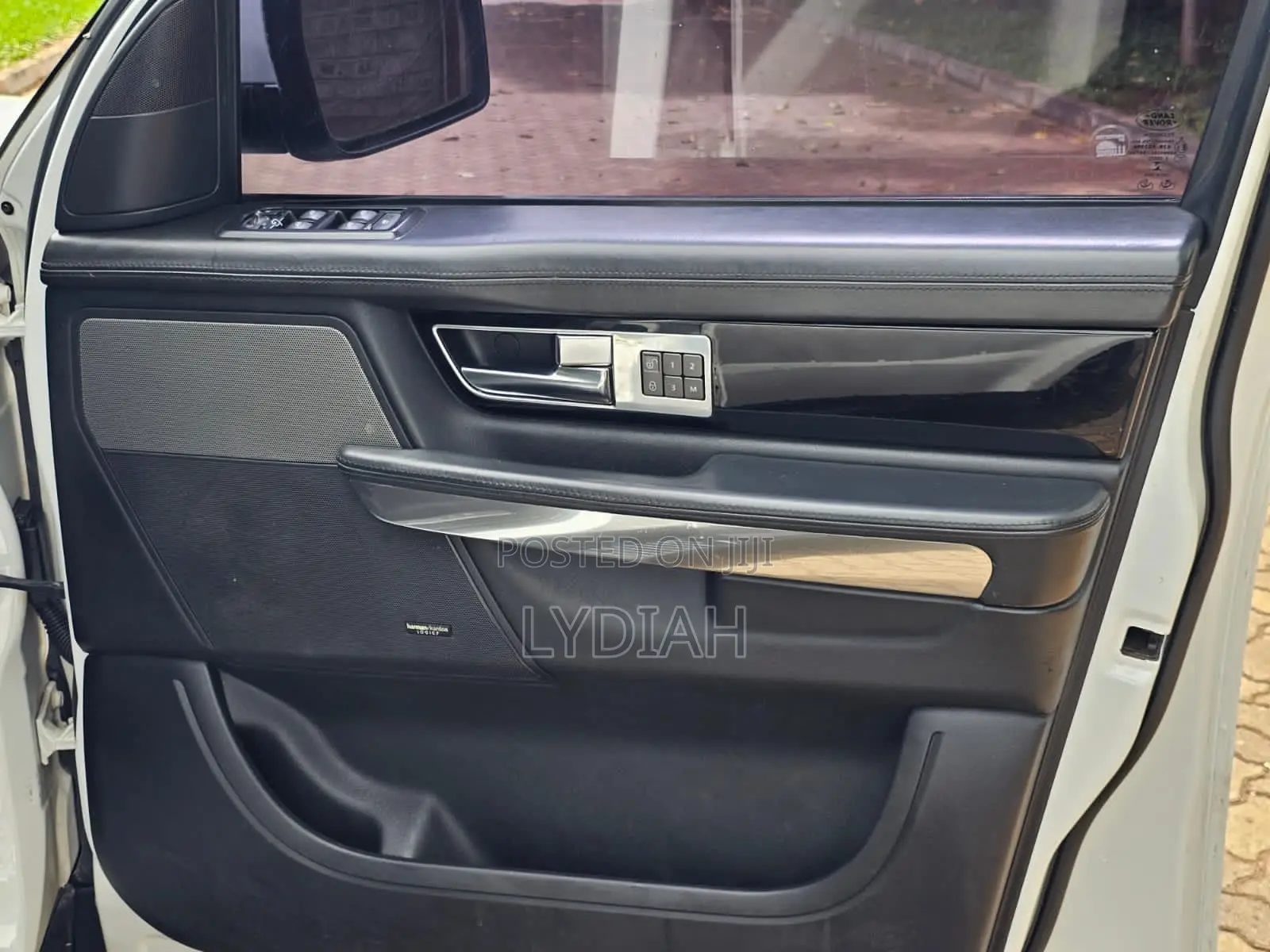 Land Rover Range Rover Sport 2012 White