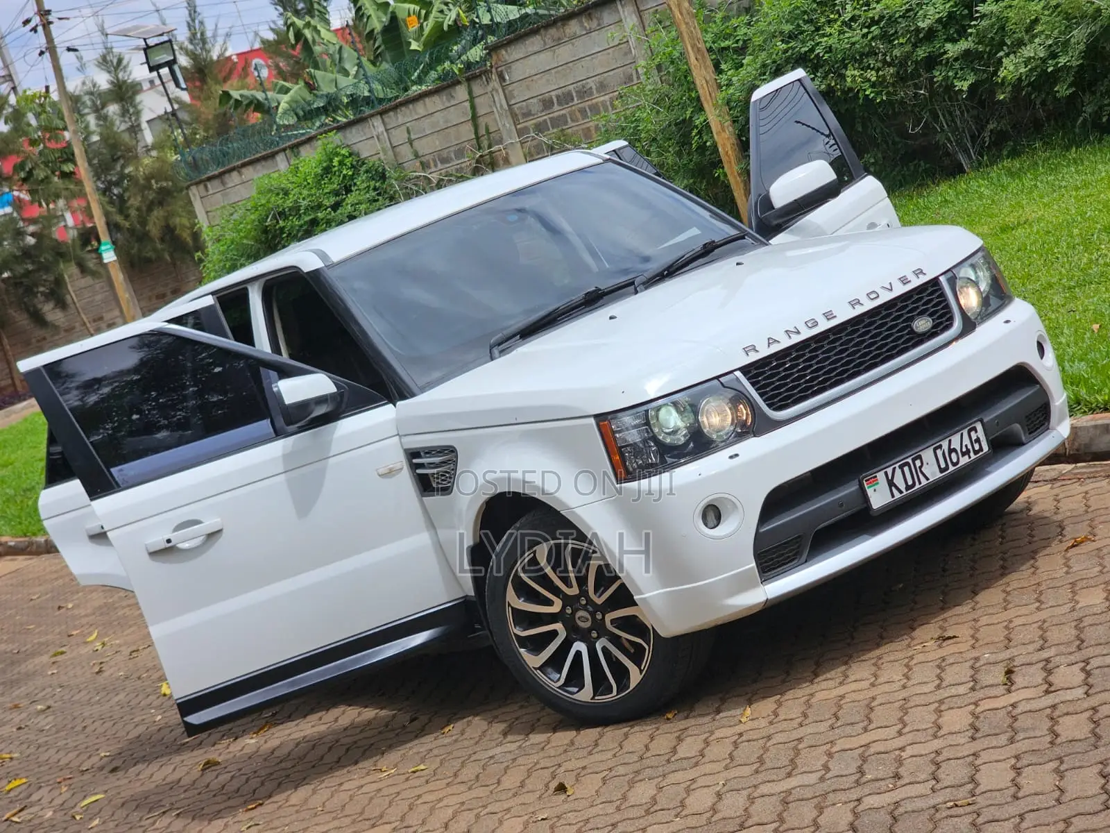 Land Rover Range Rover Sport 2012 White