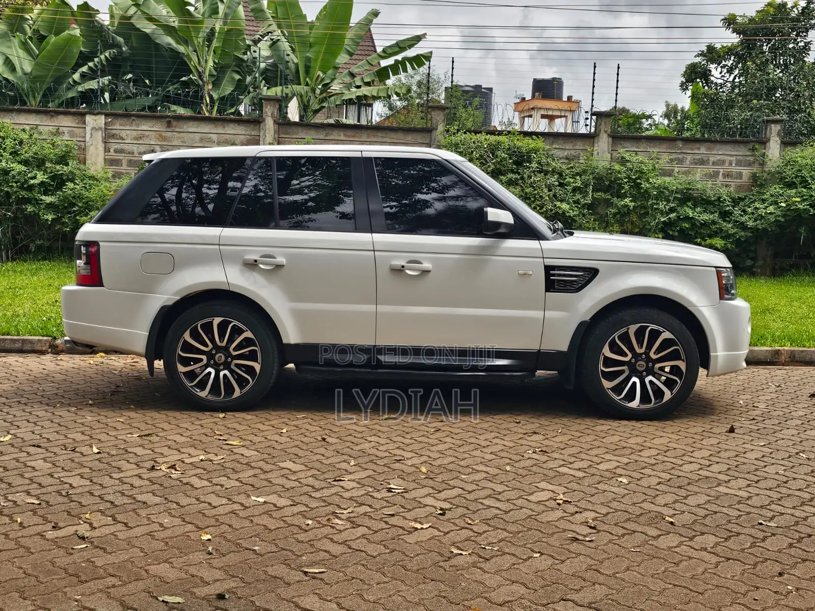 Land Rover Range Rover Sport 2012 White