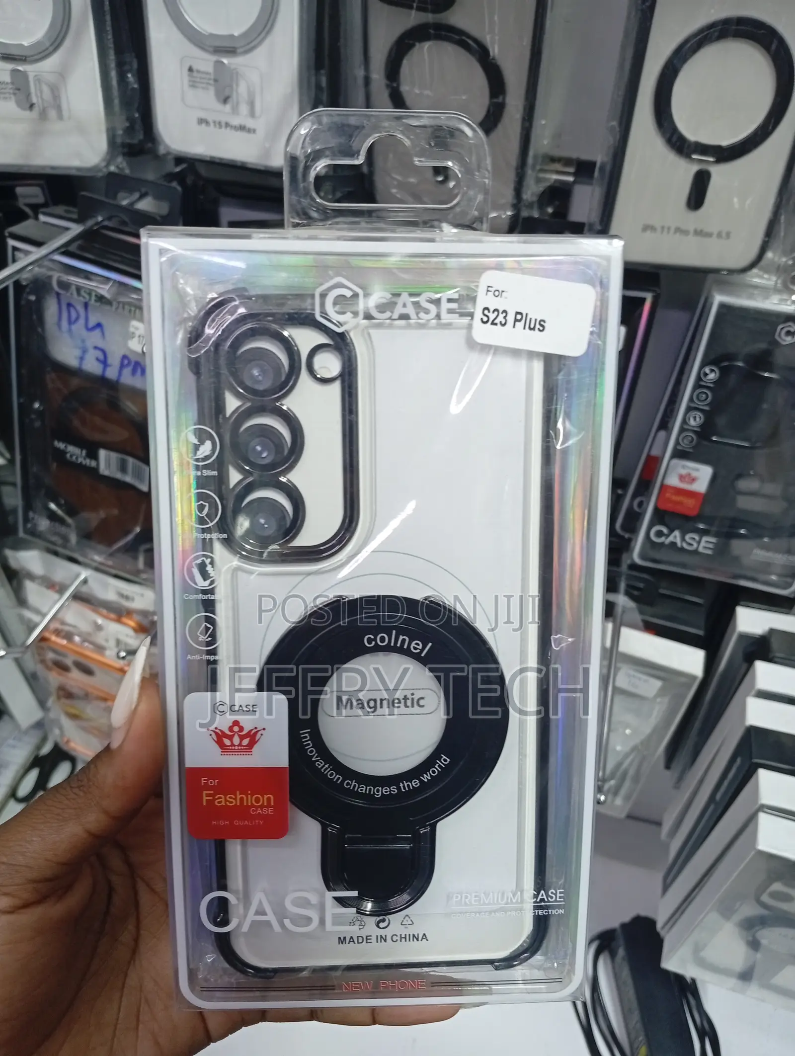Magnetic Clear Case Designed for the Samsung Galaxy S23 Plus.