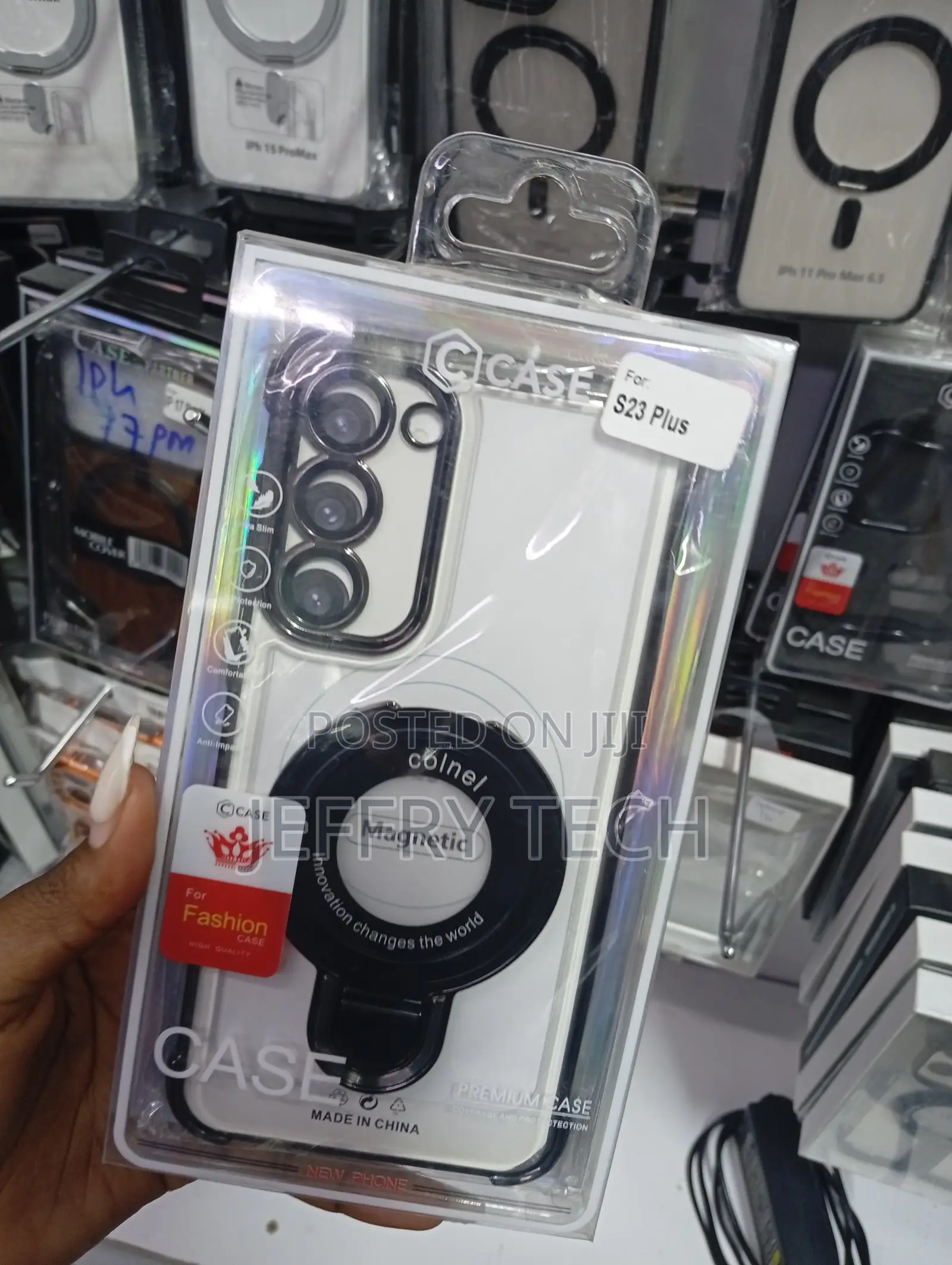Magnetic Clear Case Designed for the Samsung Galaxy S23 Plus.