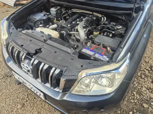 Toyota Land Cruiser Prado 2010 Black
