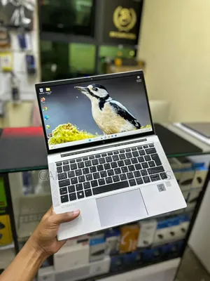 New Laptop HP EliteBook 830 G7 8GB Intel Core i5 SSD 256GB