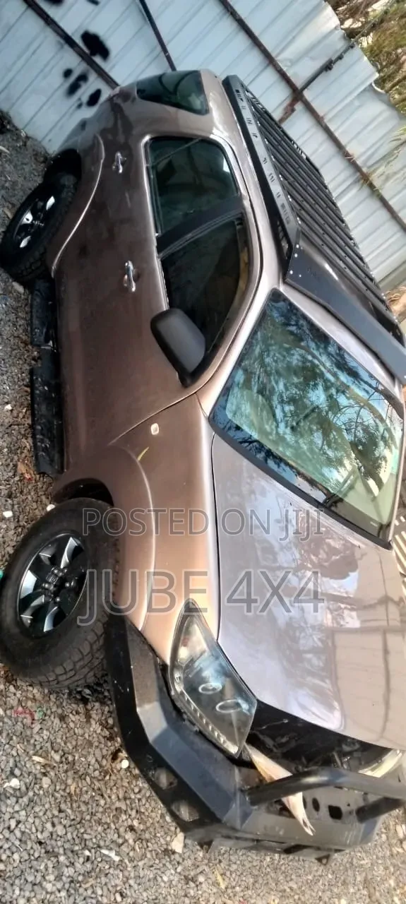 Modern Roof Rack Toyota Fortuner