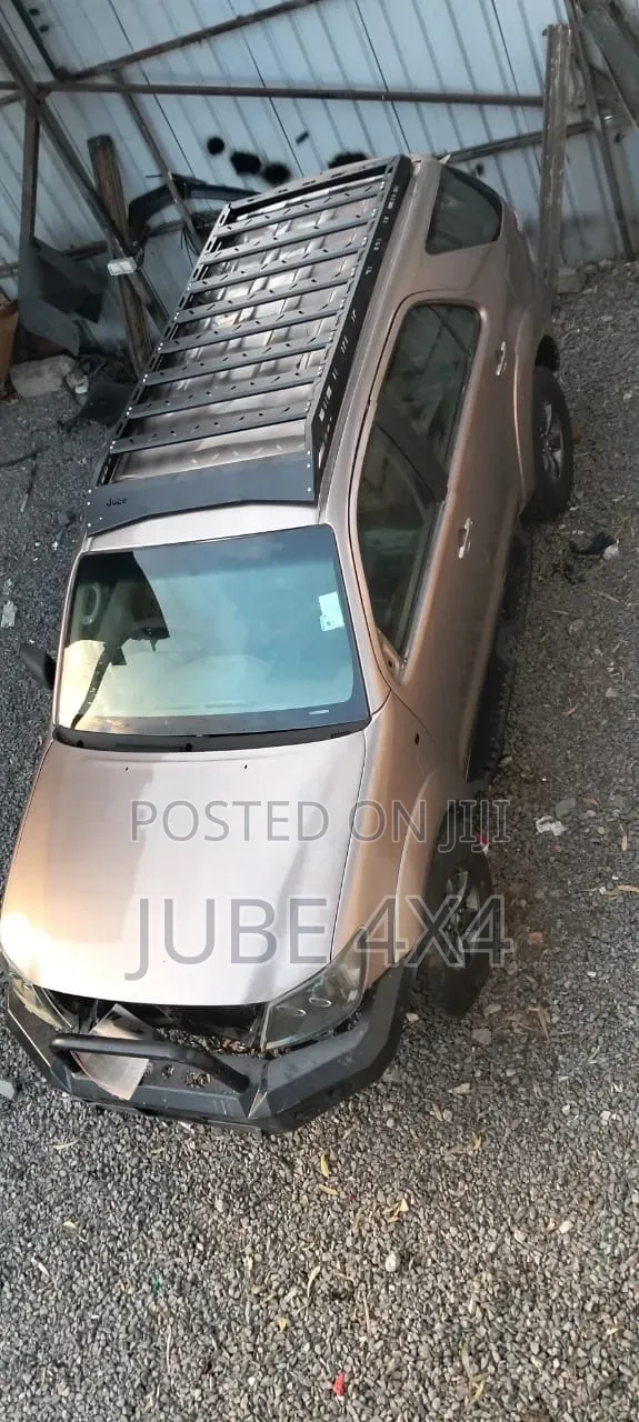 Modern Roof Rack Toyota Fortuner