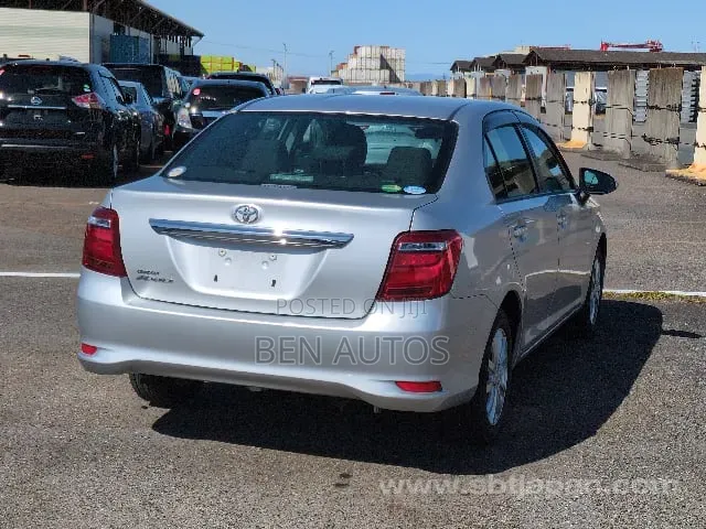 Toyota Axio 1.5 G 2WD 2020 Silver