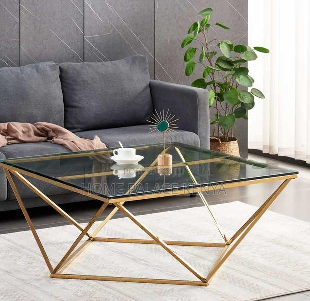 Coffee Table: Tempered Glass Coffee Table