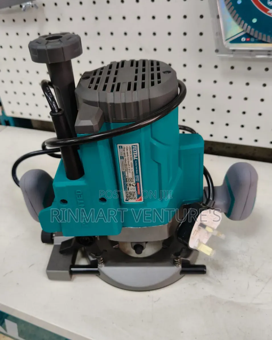 Total Industrial Router 220w